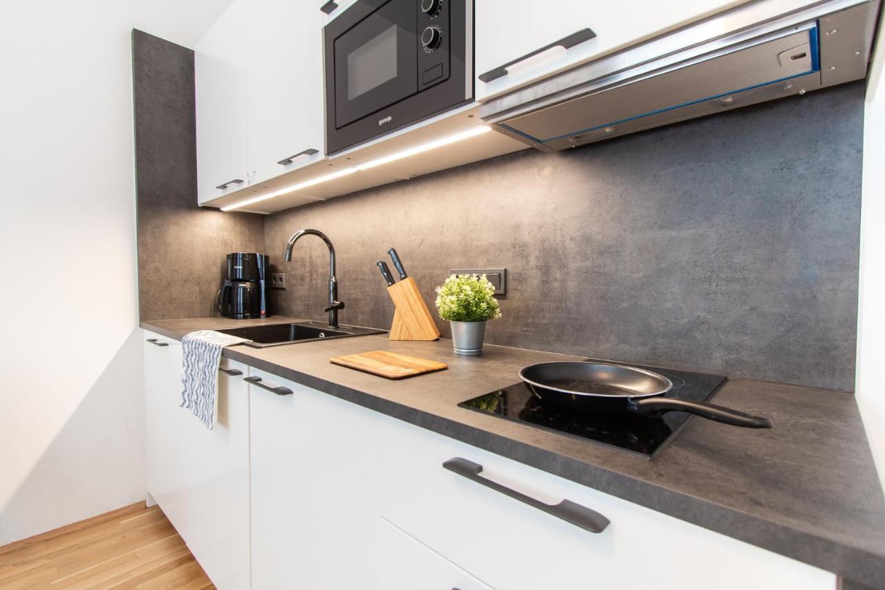 Apartment Familienplatz I Contactless Check-In Wien Eksteriør bilde