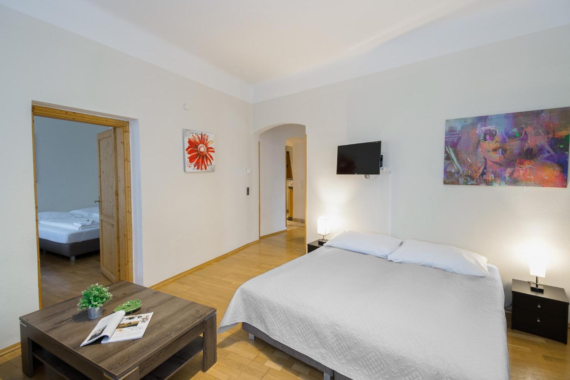 Apartment Familienplatz I Contactless Check-In Wien Eksteriør bilde